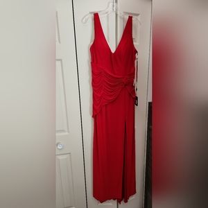 NWT Ieena for Mac Duggal- red, size 14
